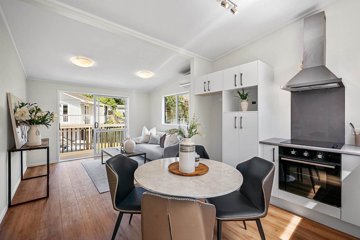 26A Camelot Place, Glenfield, Auckland - Carousel 17