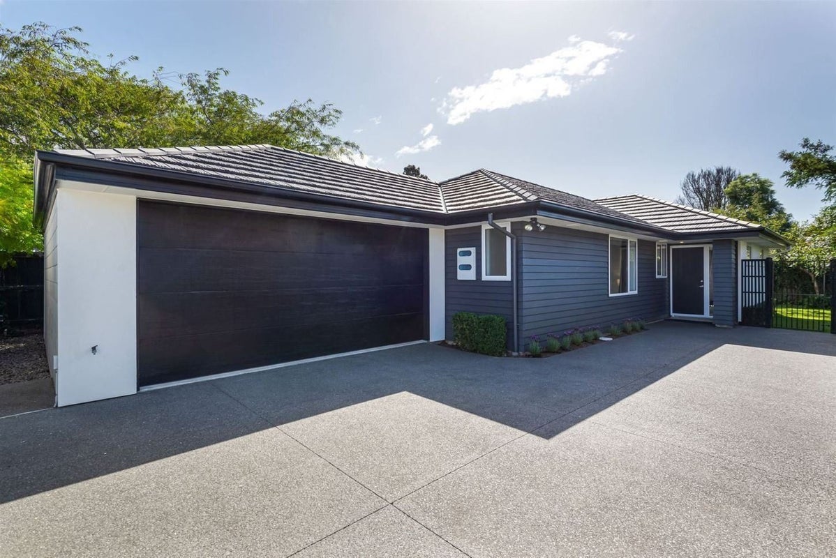 211A Springfield Road, St Albans, Christchurch - Carousel 1