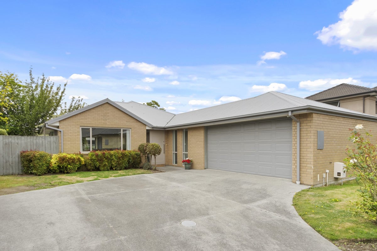 14 Riverbank Road, Northwood, Christchurch - Carousel 1