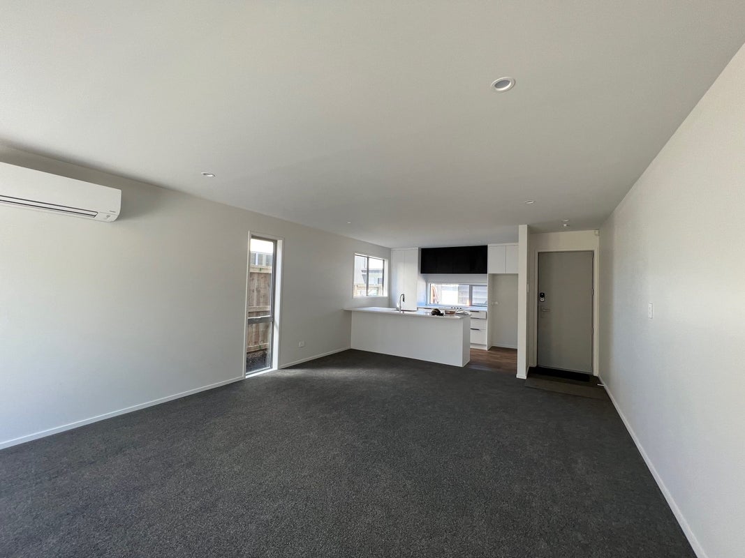 92 Jacks Landing Drive, Hamilton Lake, Hamilton - Carousel 2