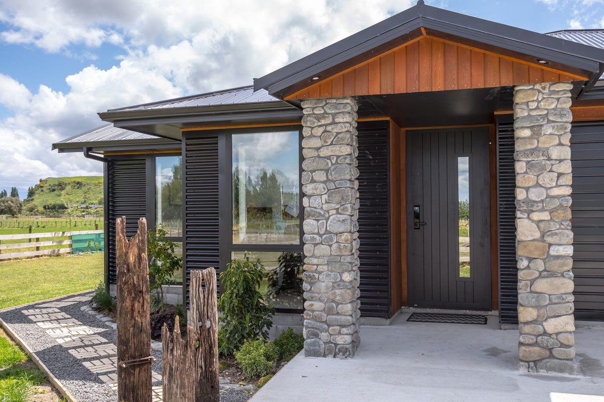 64 Matapihi Road, Masterton - Carousel 2