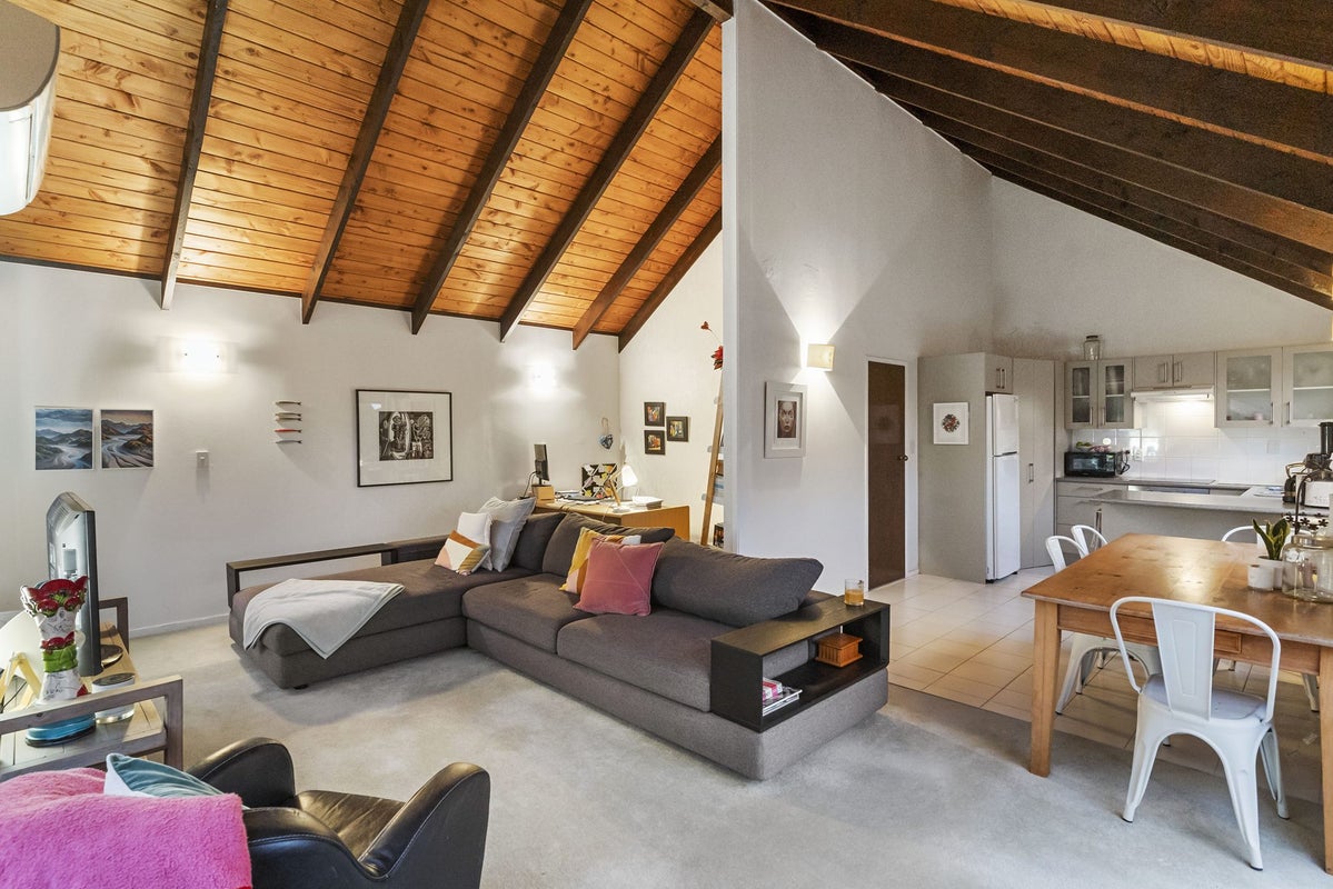 1/42 Shackleton Road, Mount Eden, Auckland - Carousel 2