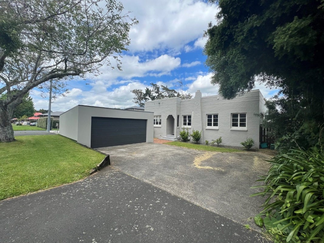 8 Cardrona Road, Beerescourt, Hamilton - Carousel 2