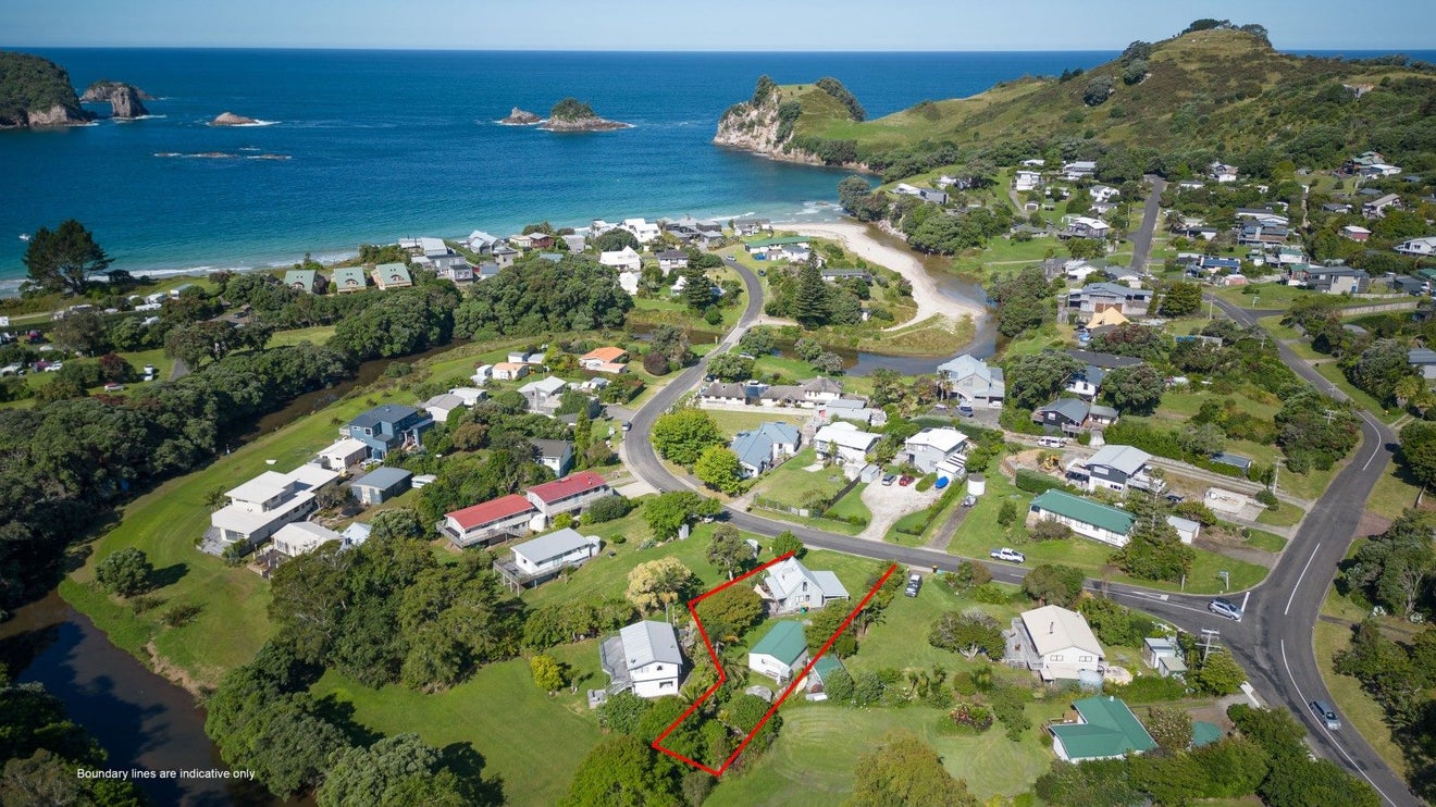 2 Wigmore Crescent, Hahei, Whitianga - Carousel 1