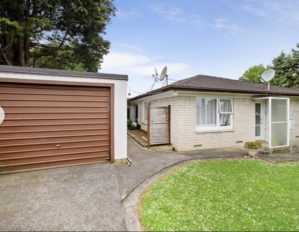 2/2 Arthur Road, Hillpark, Auckland - Carousel 2