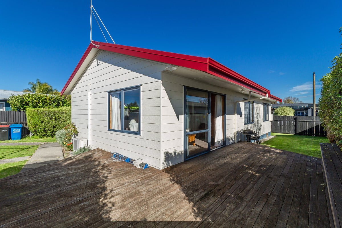 2 Allen Berry Avenue, Pirimai, Napier - Carousel 2