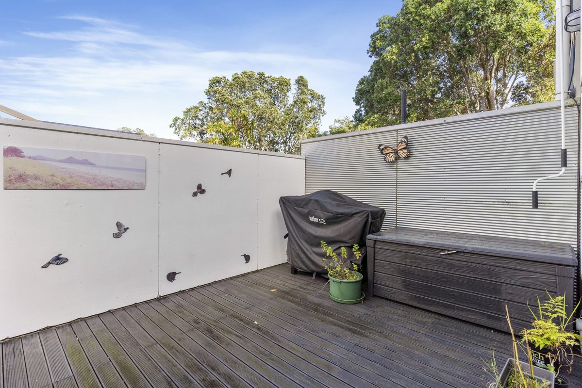 3/2 Atarangi Road, Greenlane, Auckland - Carousel 14