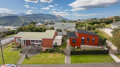 65 Dunrobin Street, Waverley, Dunedin - Carousel 1