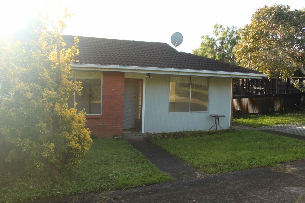 1/13 Wright Road, Point Chevalier, Auckland - Carousel 1