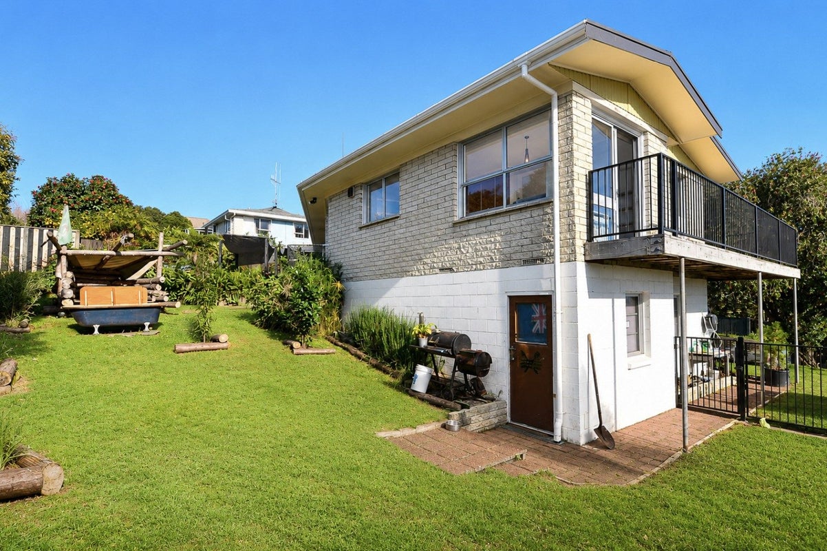 46 Russleigh Drive, Dinsdale, Hamilton - Carousel 3