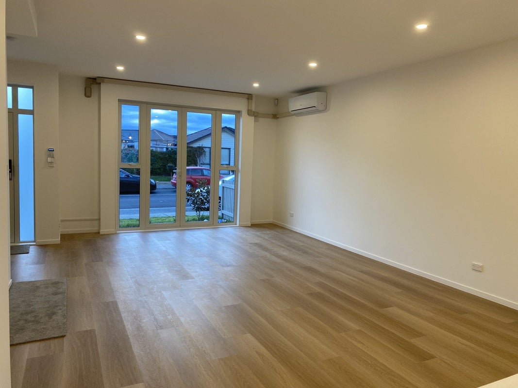 37 Aviation Street, Takanini, Auckland - Carousel 2