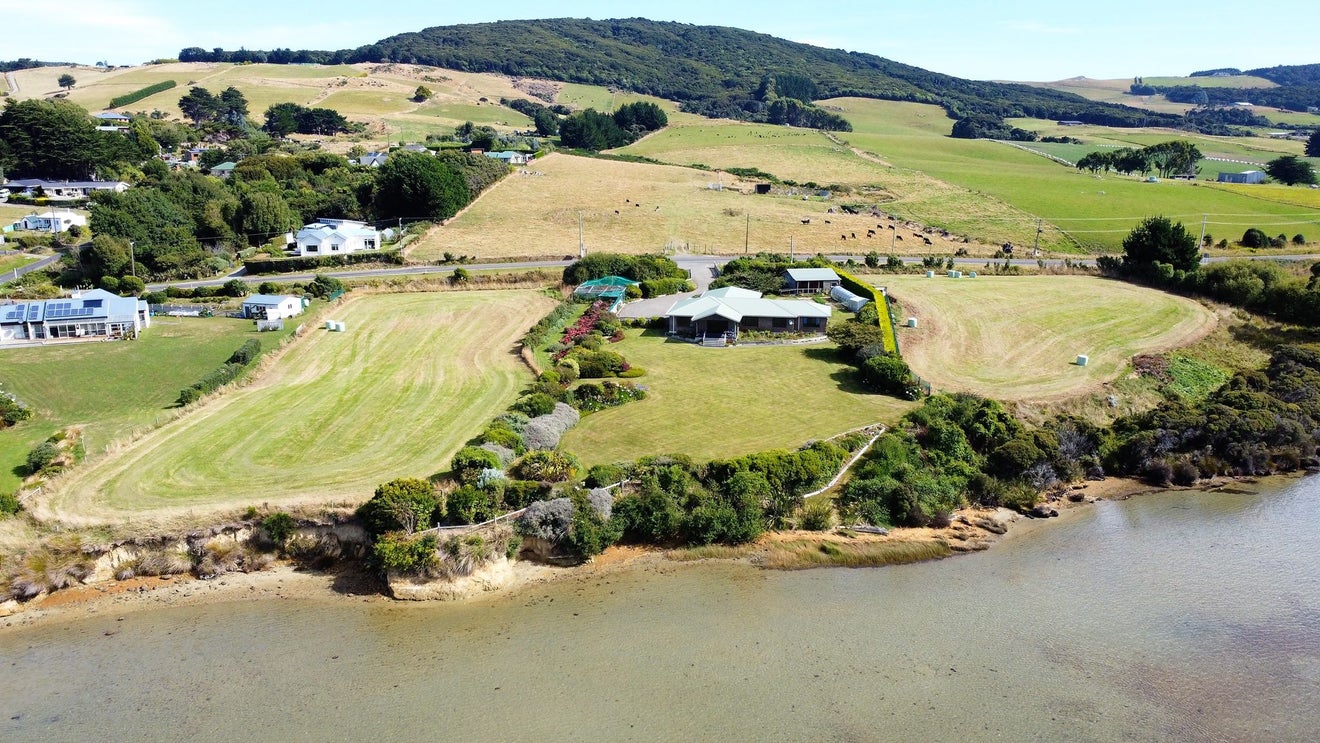 134 Orepuki Riverton Highway, Riverton - Carousel 1