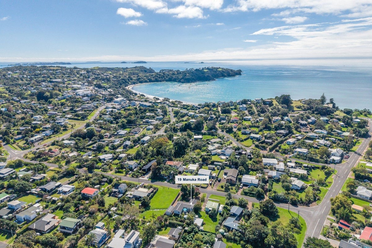 19 Manuka Road, Waiheke Island , Waiheke Island - Carousel 24