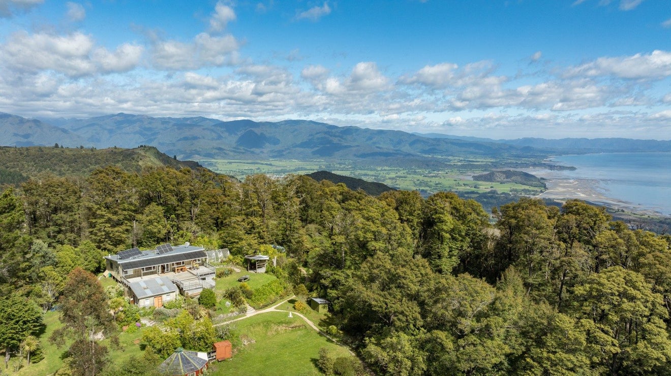 727 Bird Road, Clifton, Takaka - Carousel 1