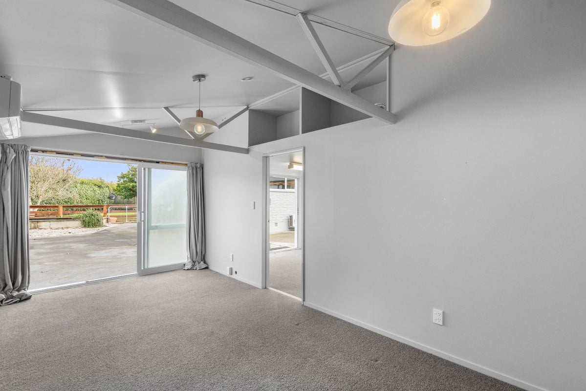 770 Shands Road, Christchurch - Carousel 13