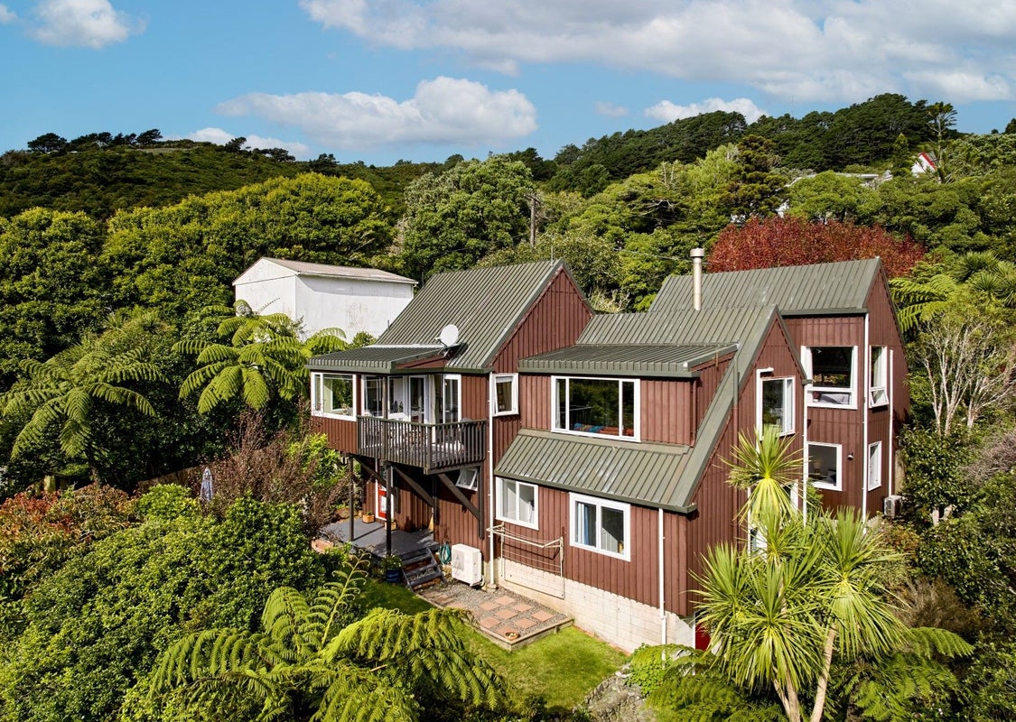 21 Rochester Street, Wilton, Wellington - Carousel 1