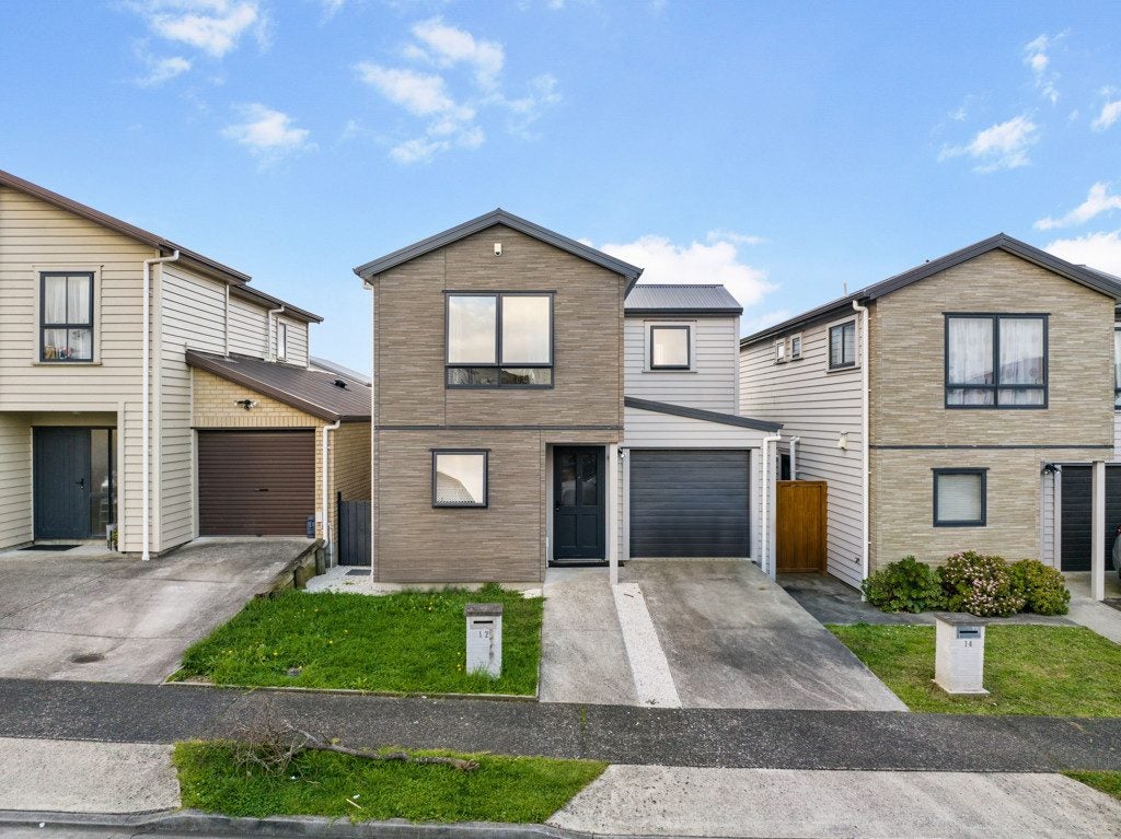 12 Kuparu Street, Weymouth, Auckland - Carousel 1