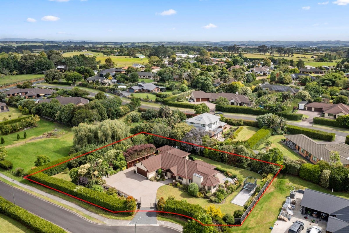 5 Powell Lane, Waiau Pa, Waiau Pa - Carousel 1