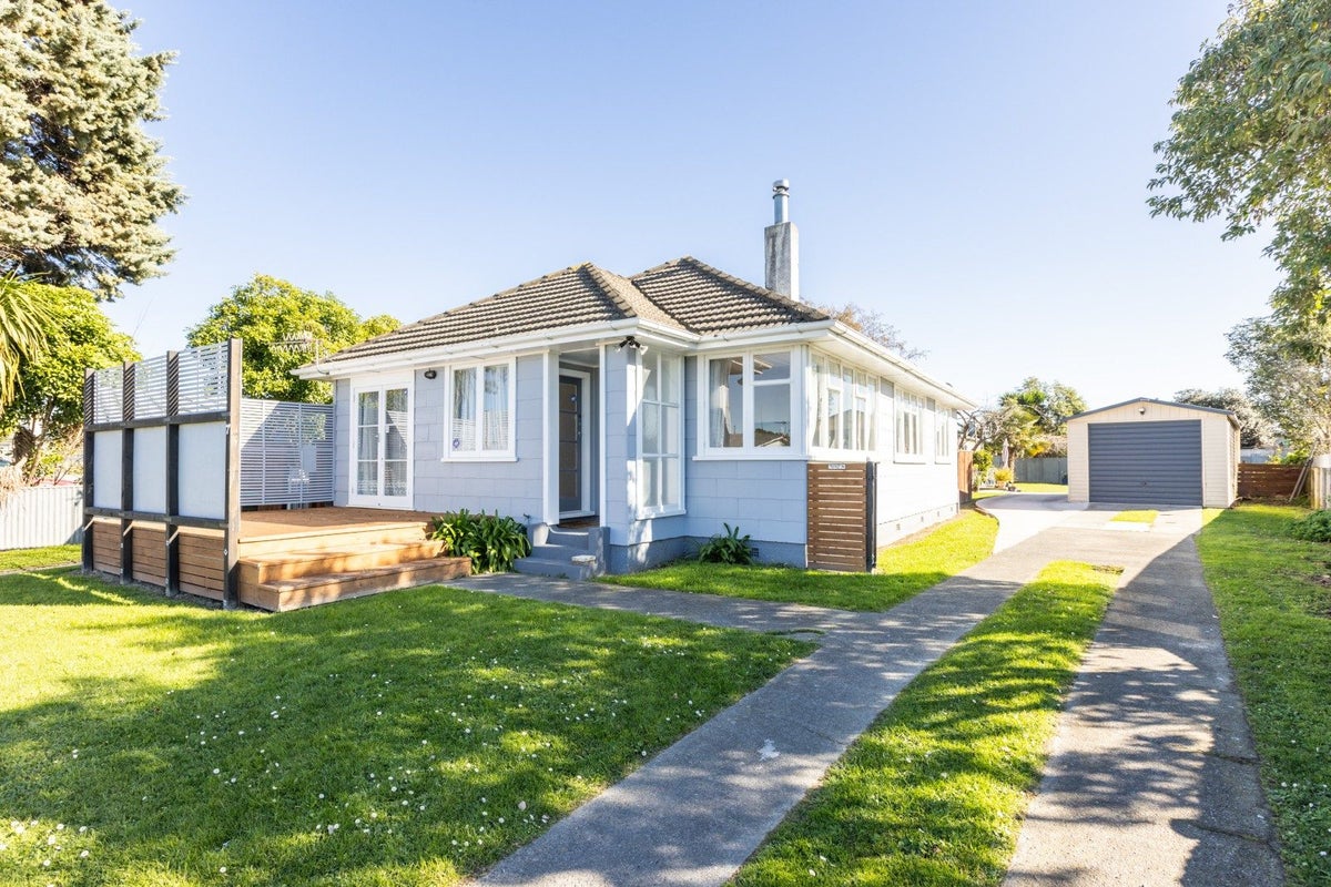 7 Hillary Crescent, Maraenui, Napier - Carousel 1