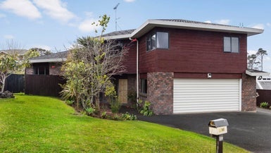 32 Vintage Drive, Henderson, Auckland - Carousel 1