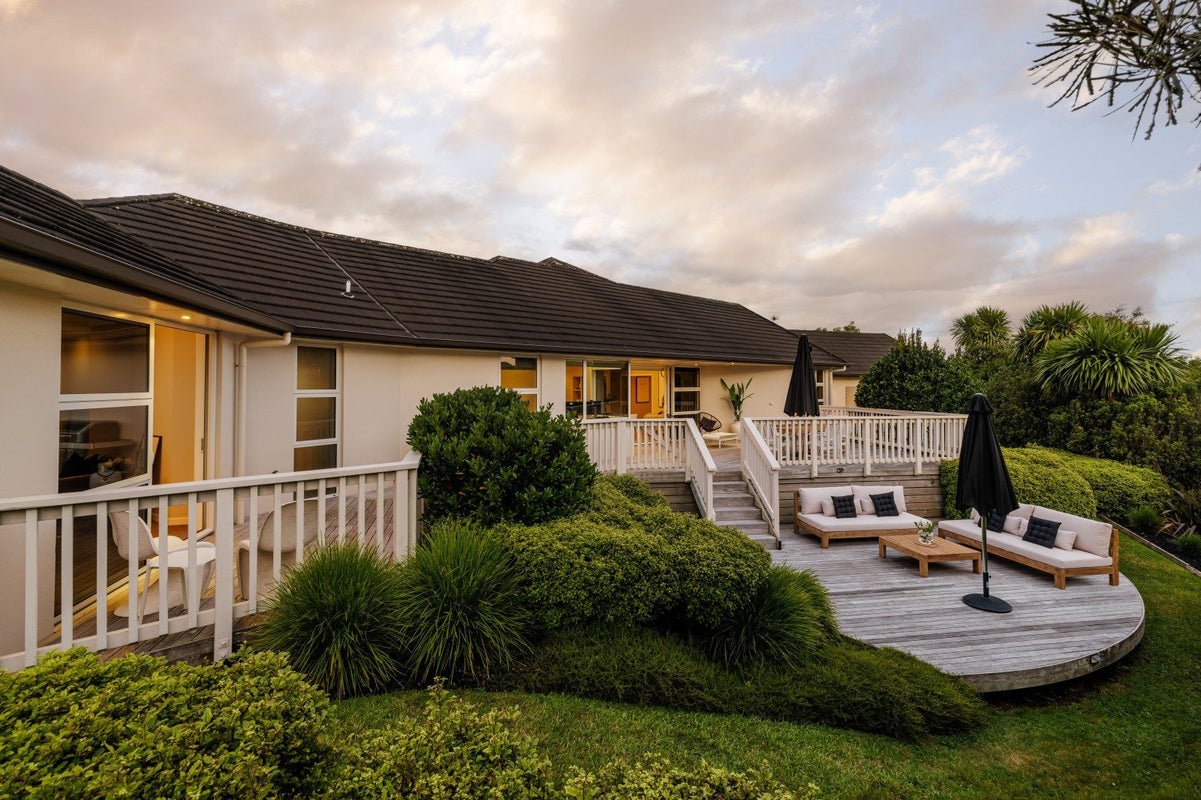 10 Everleigh Court, Flagstaff, Hamilton - Carousel 1