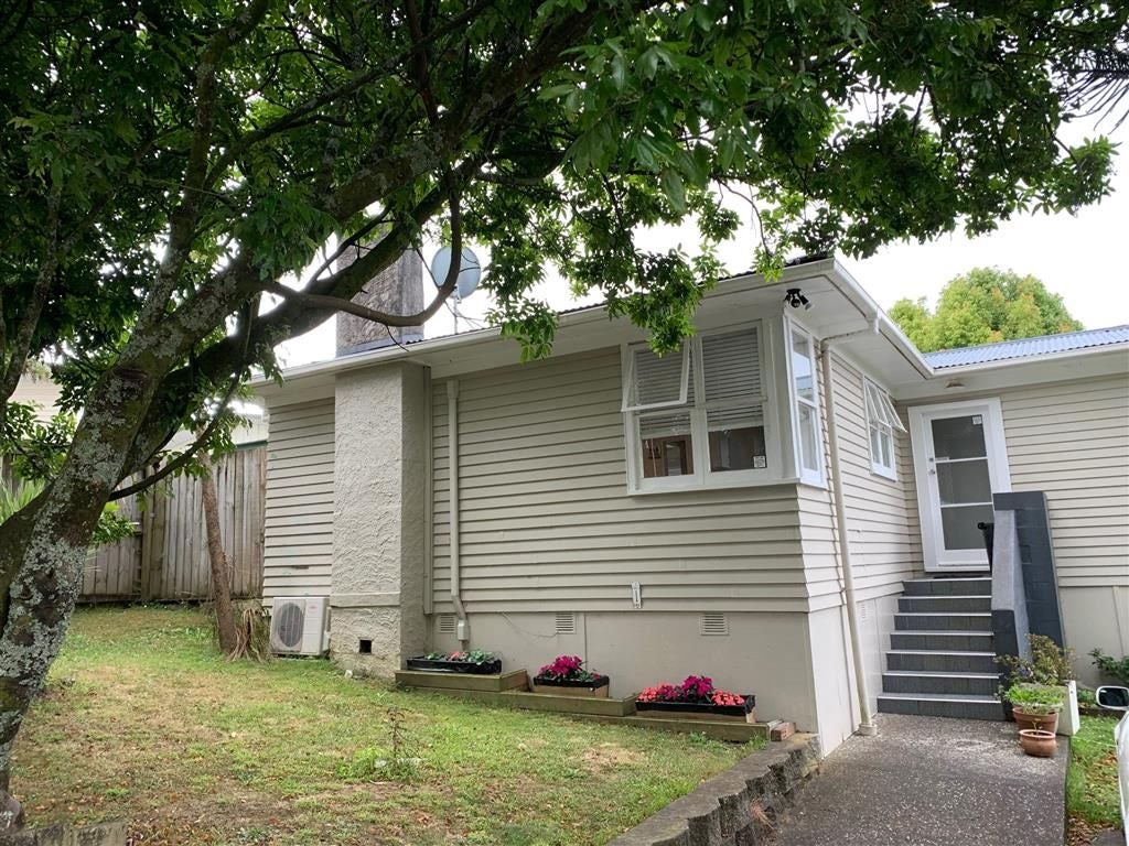 4 Beeche Place, Birkdale, Auckland - Carousel 1