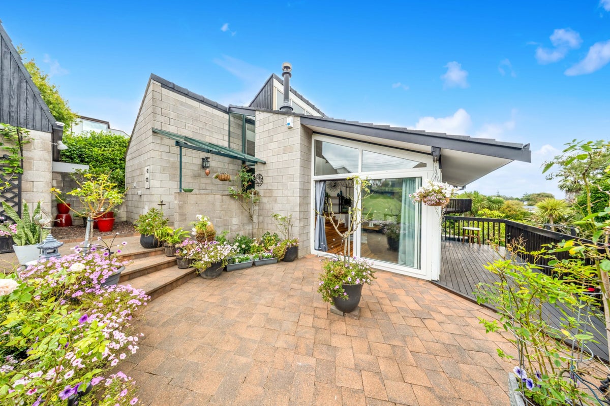 178 Bleakhouse Road, Mellons Bay, Manukau City, Auckland - Carousel 2