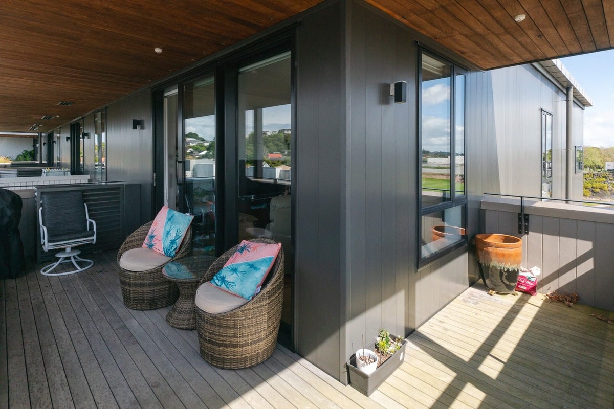 301/1 Kimiora Street, Three Kings, Auckland - Carousel 13