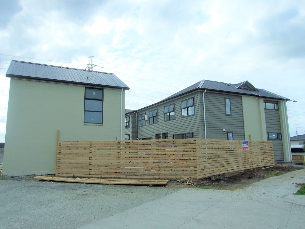 2 Rere Close, Takanini, Auckland - Carousel 2