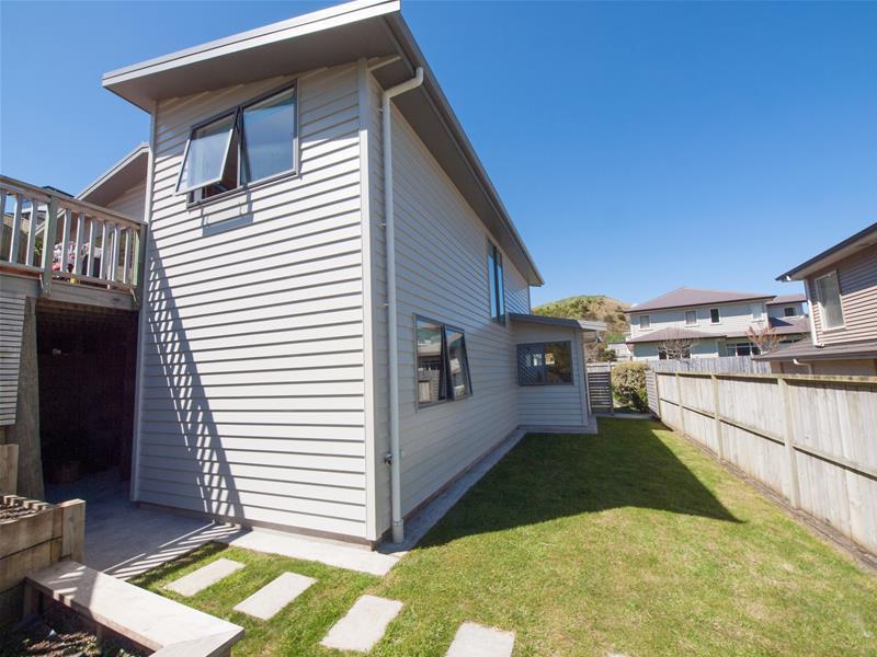 9 Mauldeth Terrace, Churton Park, Wellington - Carousel 2
