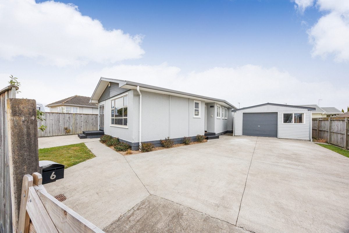 6 Esk Street, Roslyn, Palmerston North - Carousel 2
