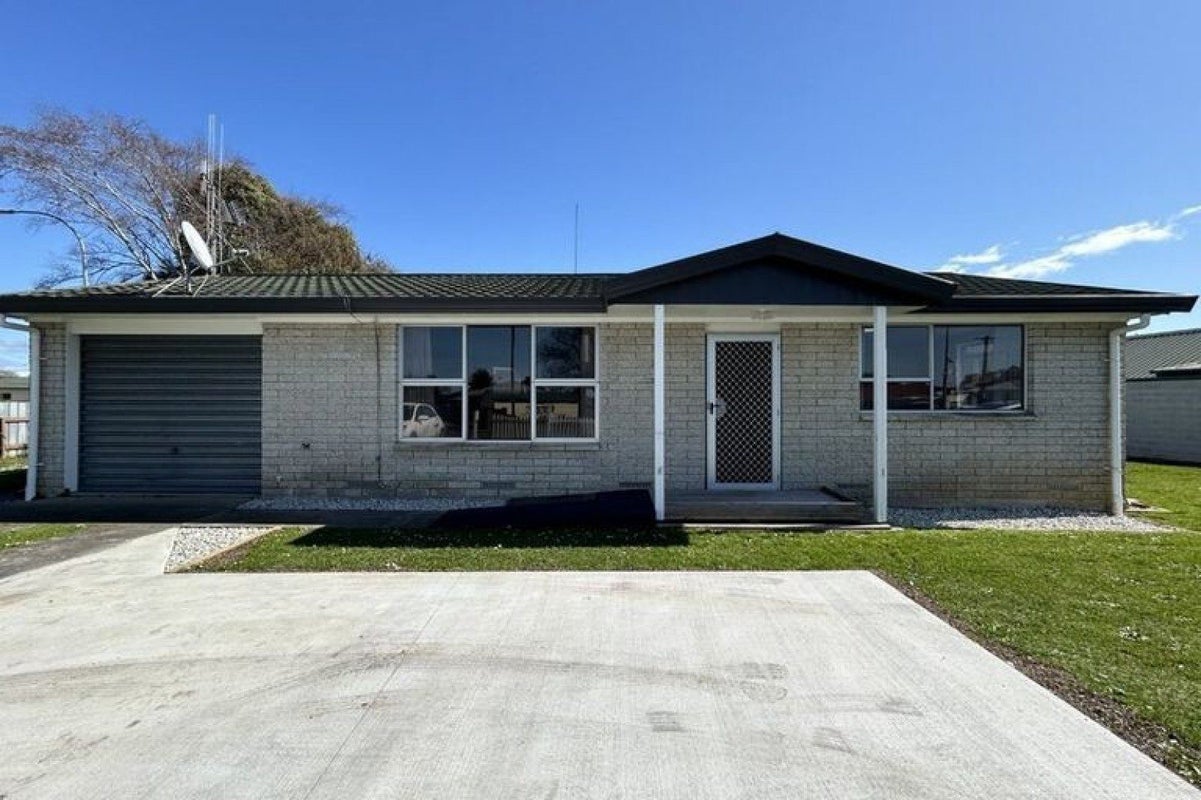 40 Tuhikaramea Road, Dinsdale, Hamilton - Carousel 1