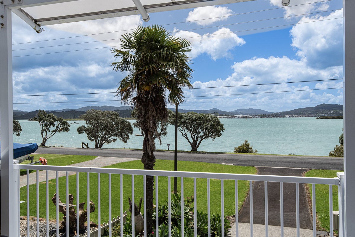 296 Beach Road, Onerahi, Whangarei - Carousel 1