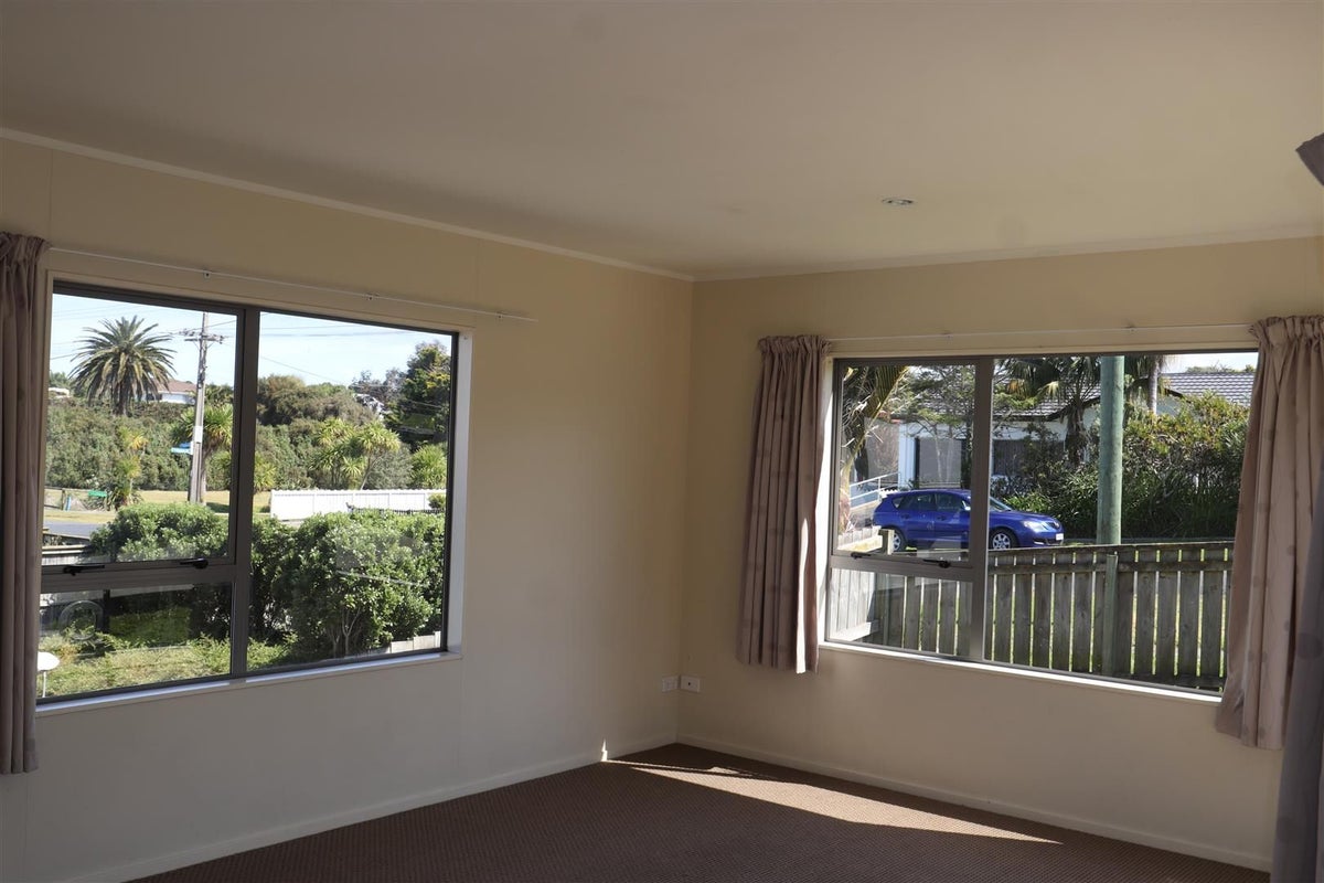 45 Gordon Street, Dargaville - Carousel 11