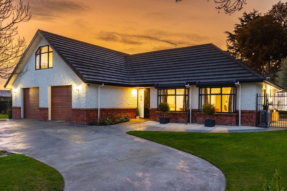 8 Hope Drive, Witherlea, Blenheim - Carousel 1