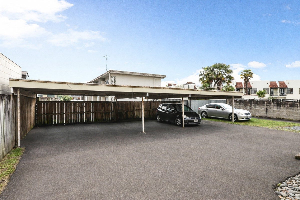 4/294 Ulster Street, Whitiora, Hamilton - Carousel 3