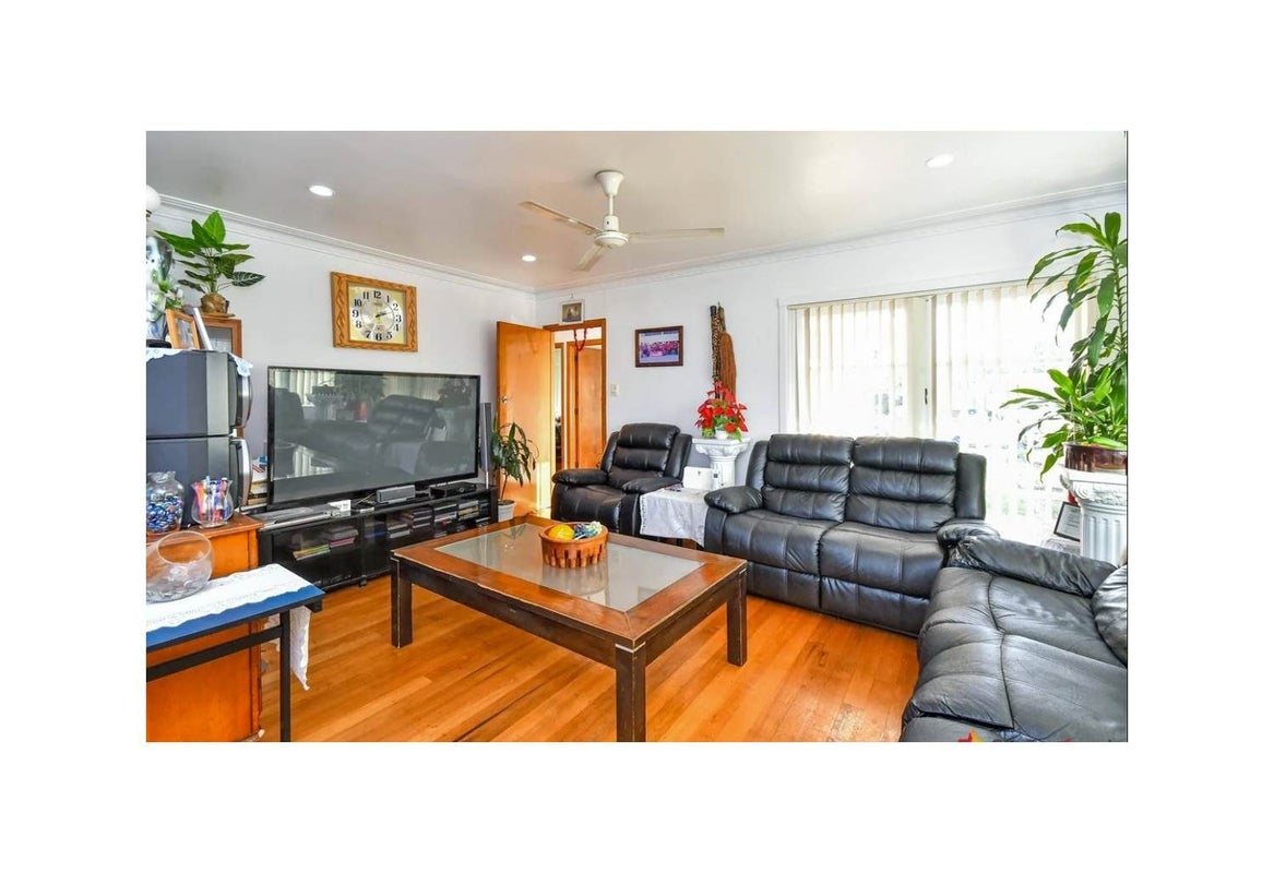 12 Greenmeadows Avenue, Manurewa East, Auckland - Carousel 2