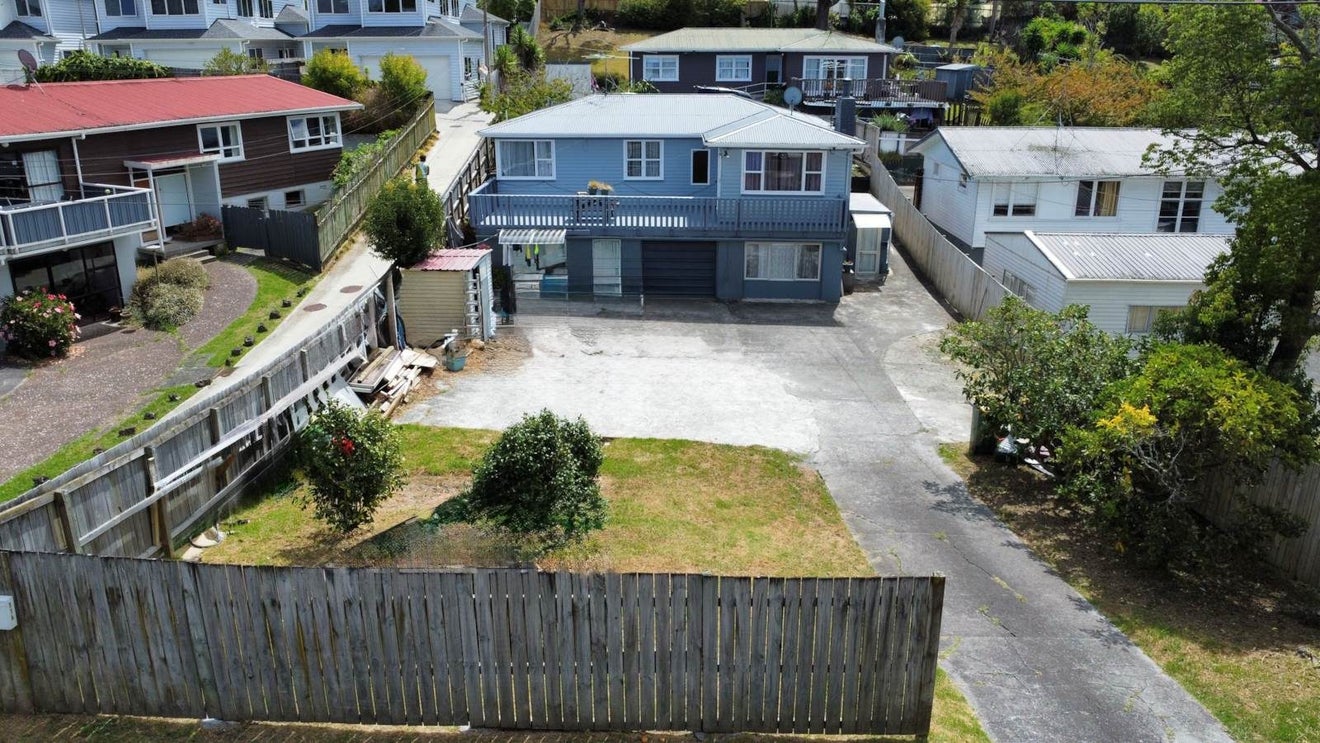 31 Tomo Street, New Lynn, Waitakere City, Auckland - Carousel 2