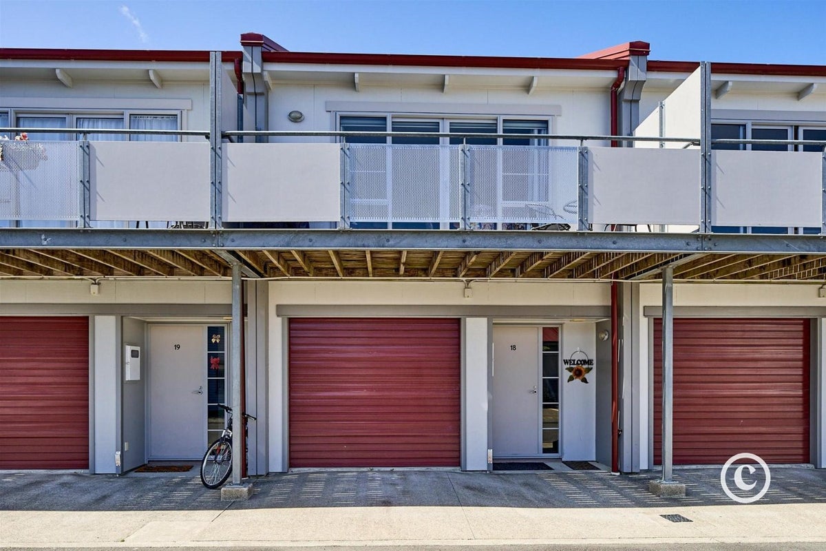 18/232 Middleton Road, Glenside, Wellington - Carousel 1