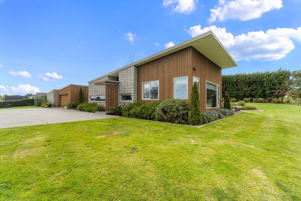 9 Belle Amie Drive, Te Awamutu, Te Awamutu - Carousel 2