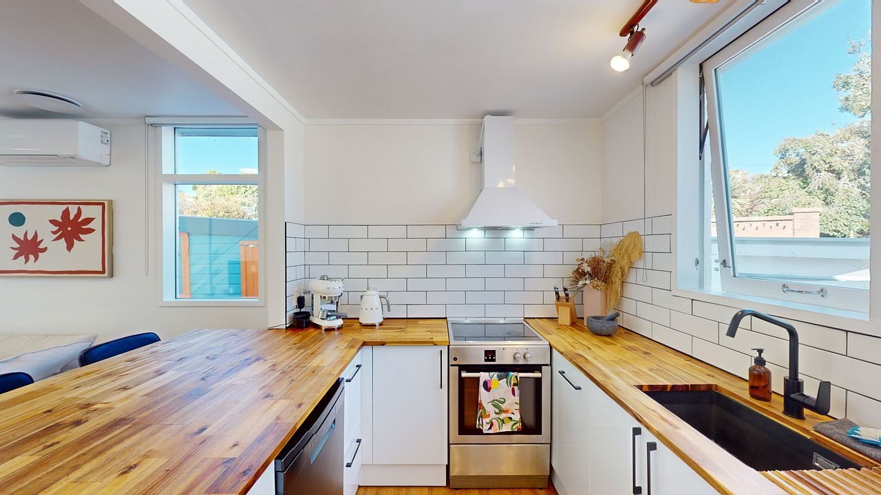 1/151 Hataitai Road, Hataitai, Wellington - Carousel 2