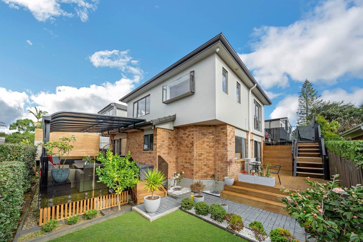 52A Oakdale Road, Mount Roskill, Auckland - Carousel 1