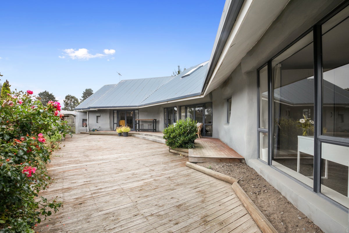 10 Styx River Place, Spencerville, Christchurch - Carousel 1