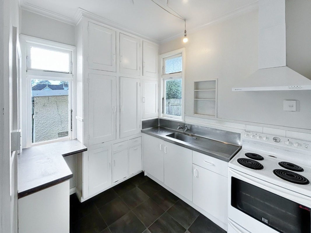 321 College Street, West End, Palmerston North - Carousel 2