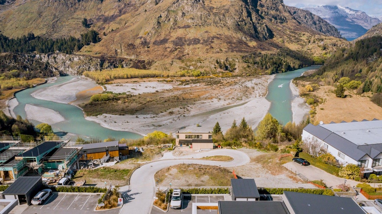 7 Powder Terrace, Arthurs Point, Queenstown - Carousel 8
