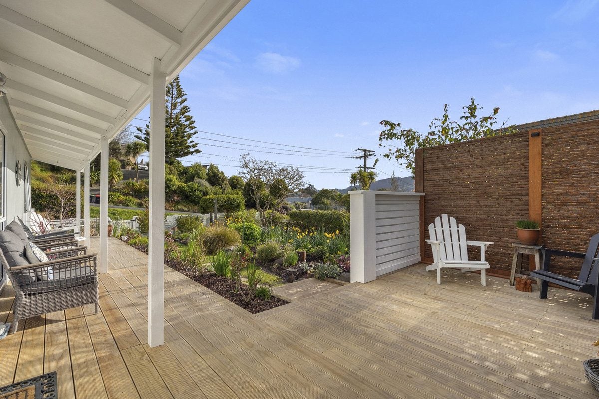 23 Greenacres Street, Macandrew Bay, Dunedin - Carousel 2