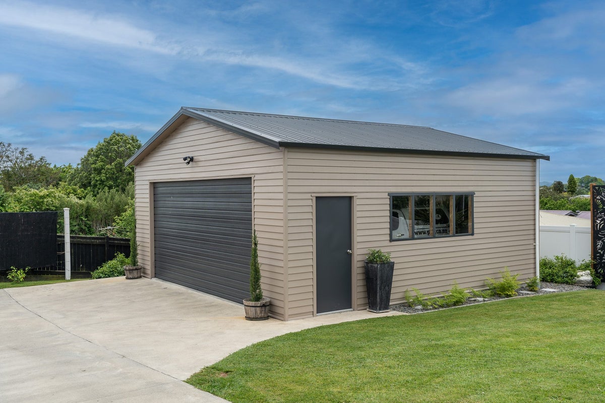 100 Fairview Road, Te Awamutu, Te Awamutu - Carousel 2