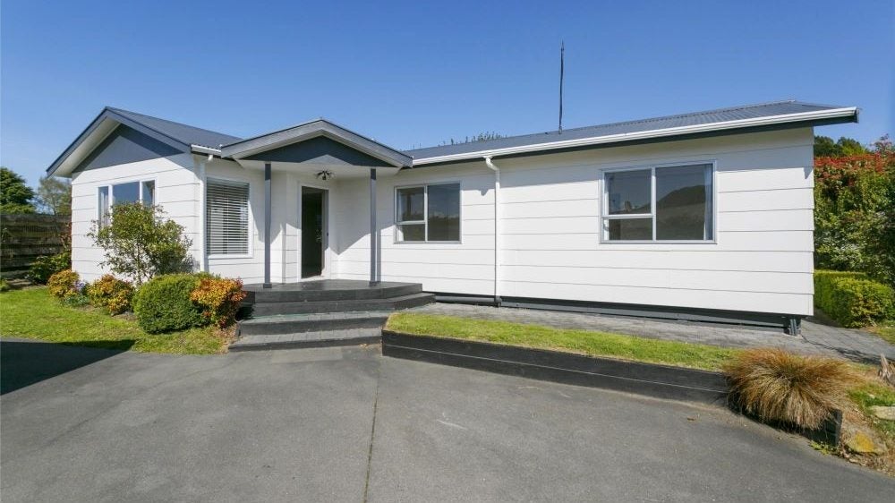 2/23 Kiddle Drive, Hilltop, Taupo - Carousel 1