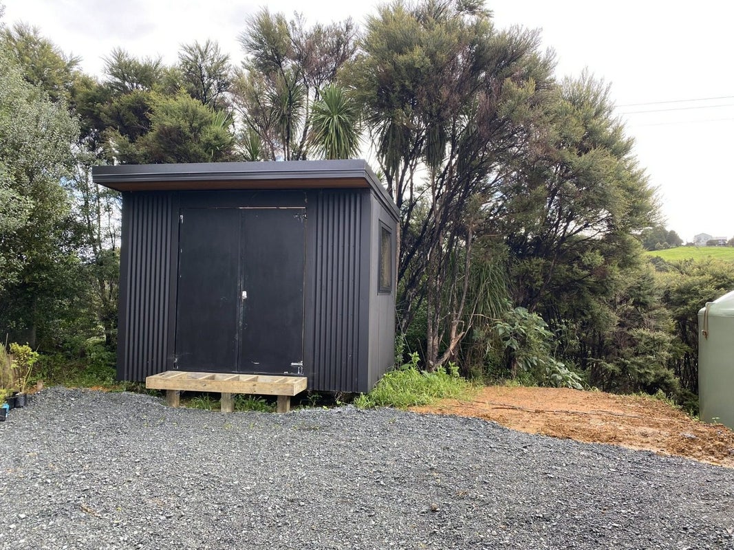 10 Ngapuke Lane, Onerahi - Carousel 12