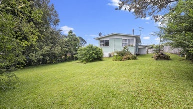 81A Farquhar Road, Glendene, Auckland - Carousel 1